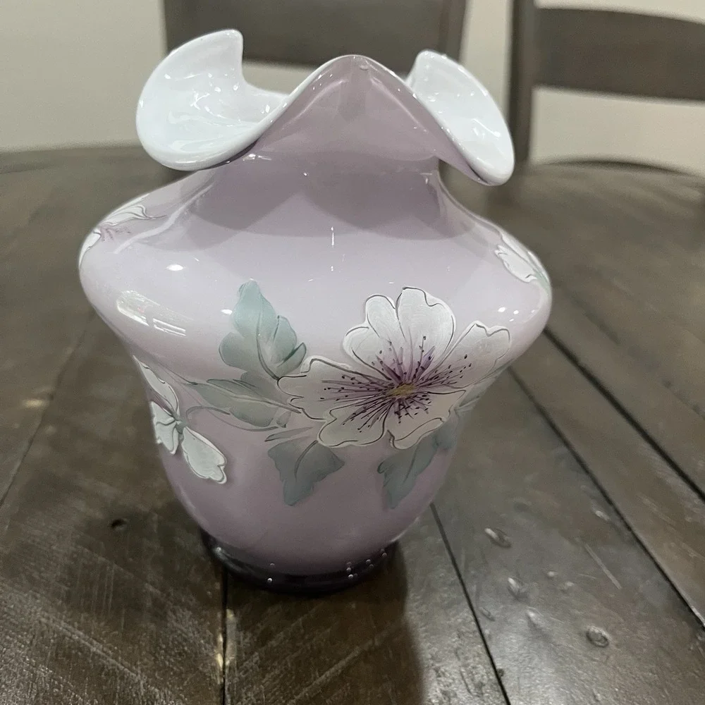 Fenton glass 2001